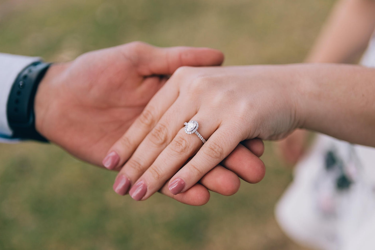 Oval Engagement Ring